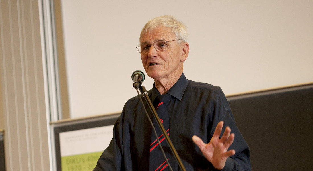 Jakob Krarup ved talerstolen til DIKU's 40 års jubilæum i 2010