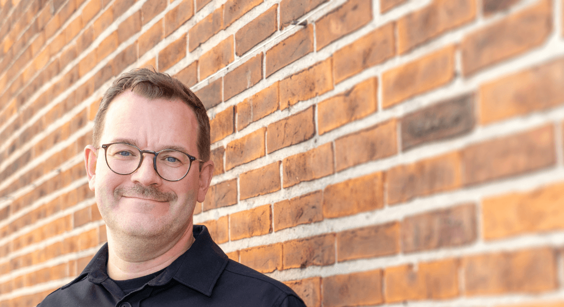 Portrait photo of Kasper Hornbæk